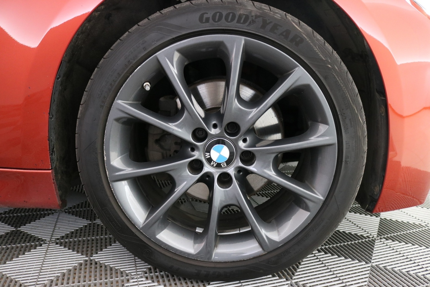 BMW 320 vaihtoauto