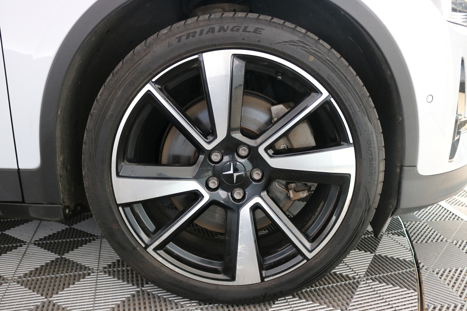 Polestar 2 vaihtoauto