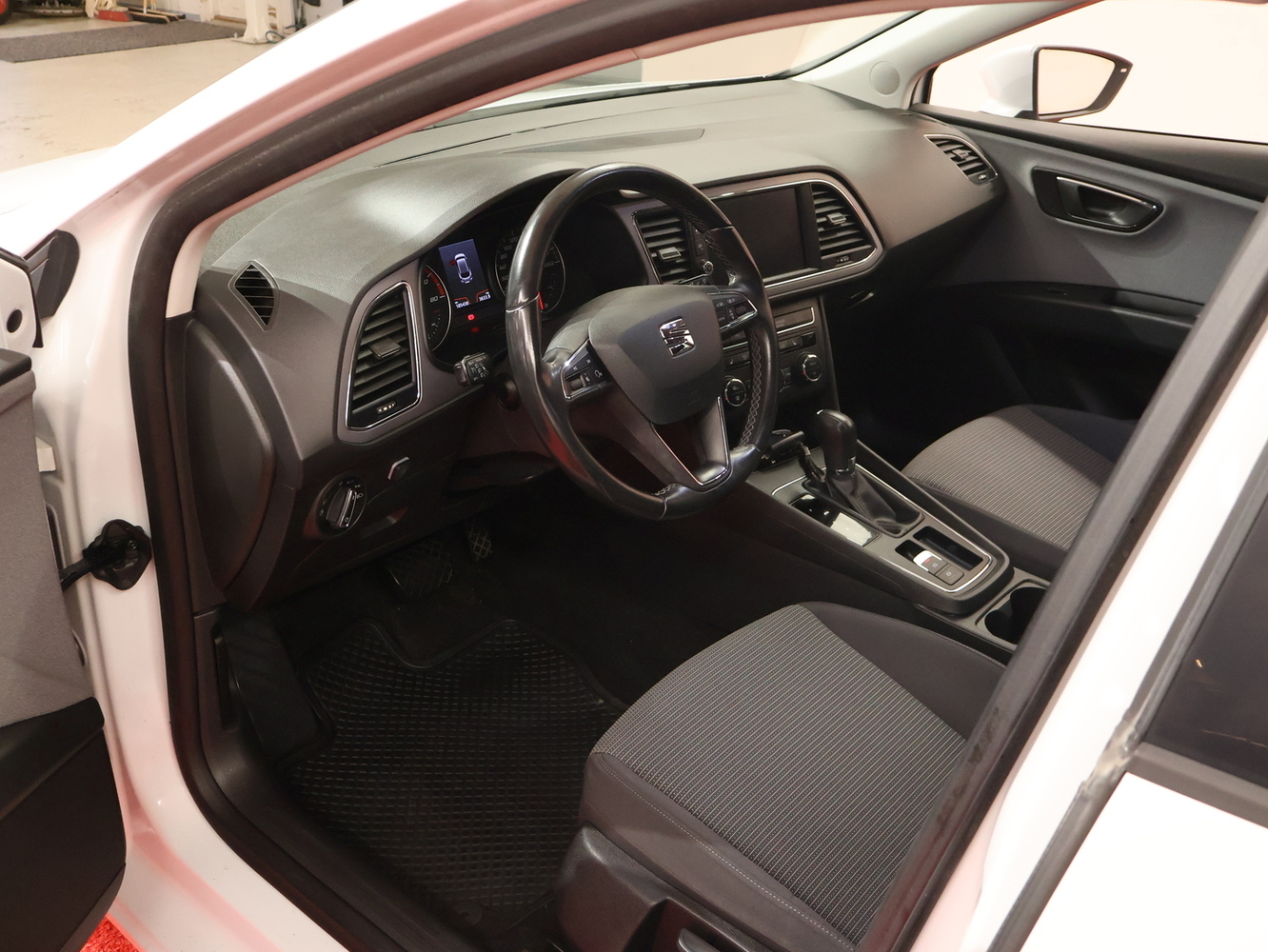 SEAT Leon ST vaihtoauto
