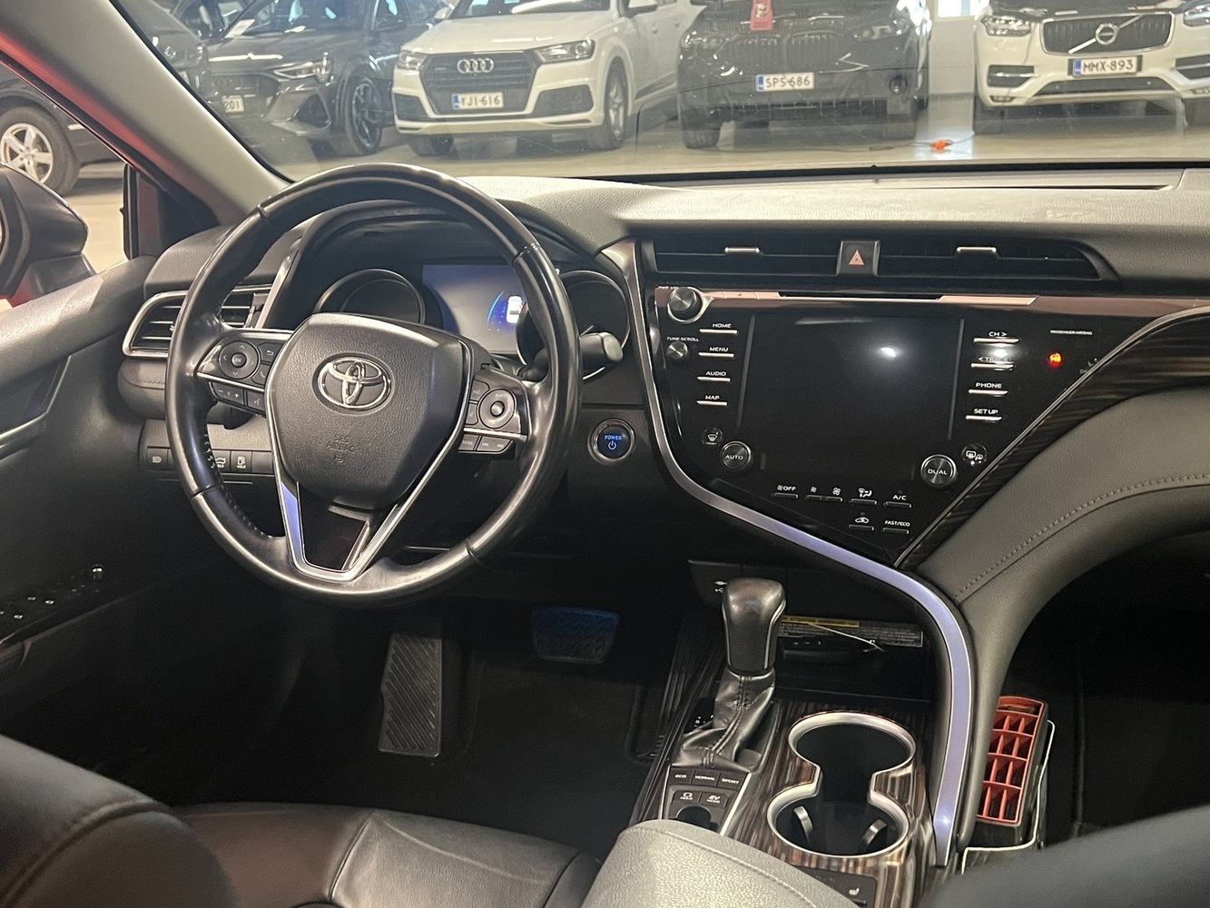 Toyota Camry vaihtoauto