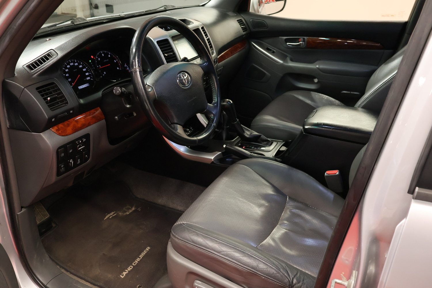 Toyota Land Cruiser vaihtoauto