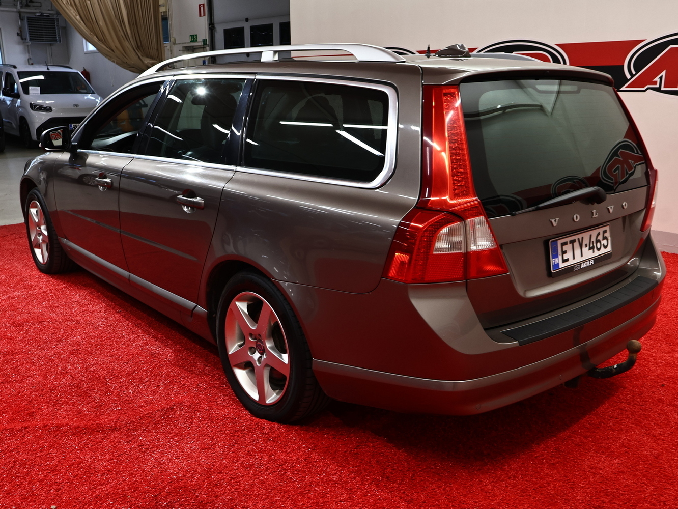 Volvo V70 vaihtoauto