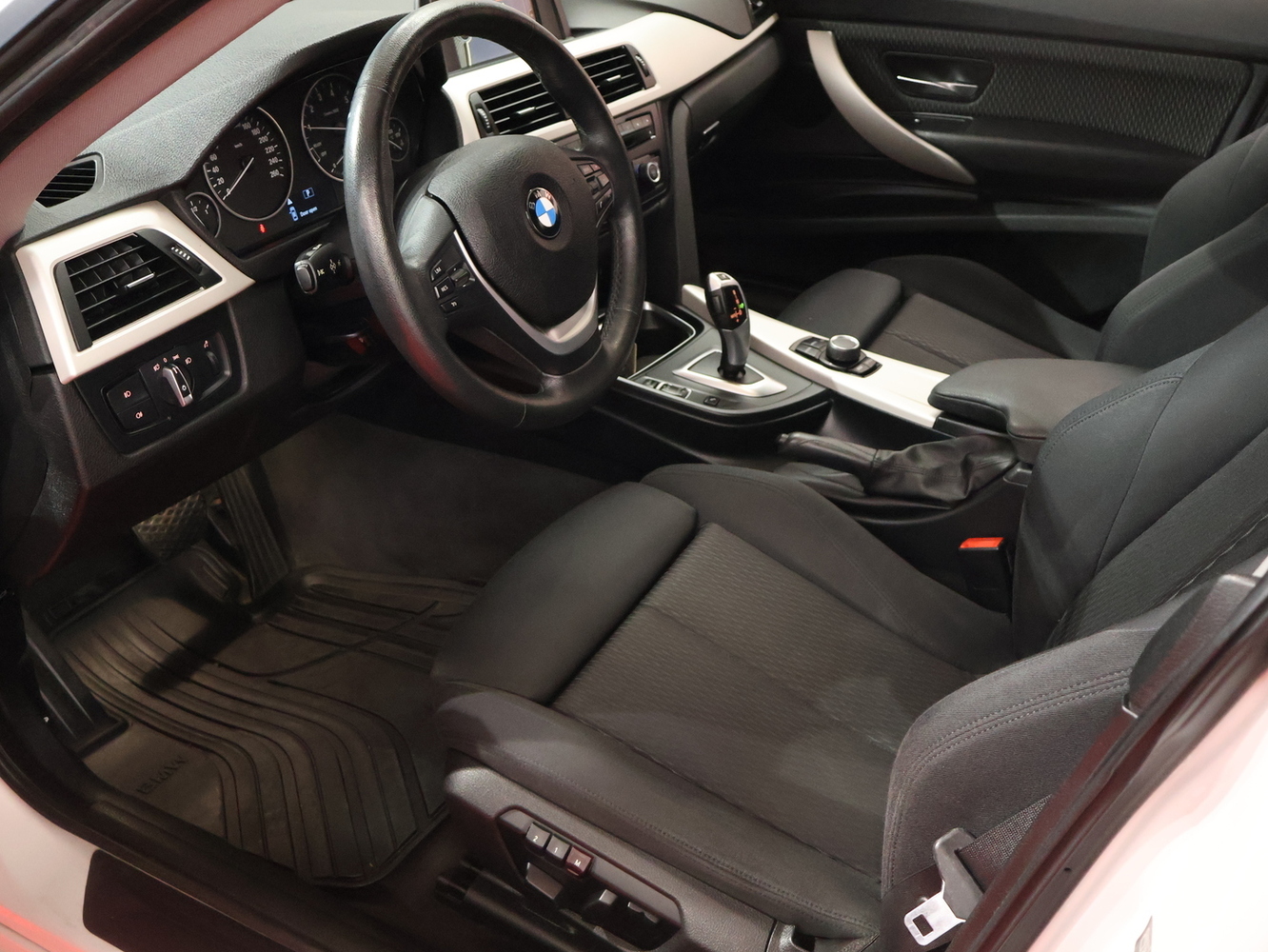 BMW 328 vaihtoauto