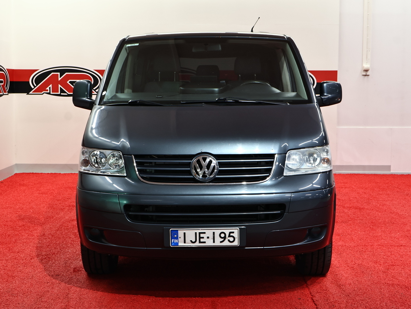 Volkswagen Caravelle vaihtoauto