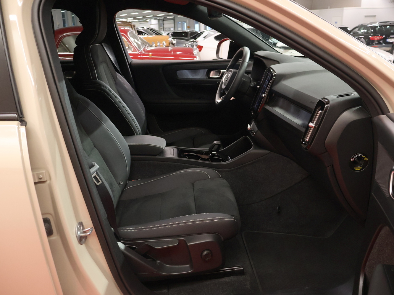 Volvo EX40 vaihtoauto