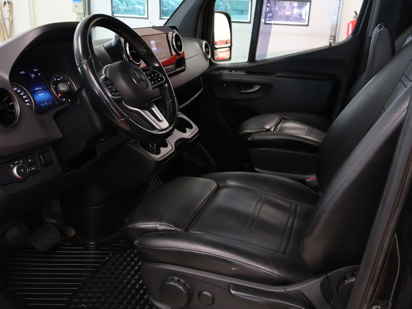 Mercedes-Benz Sprinter vaihtoauto
