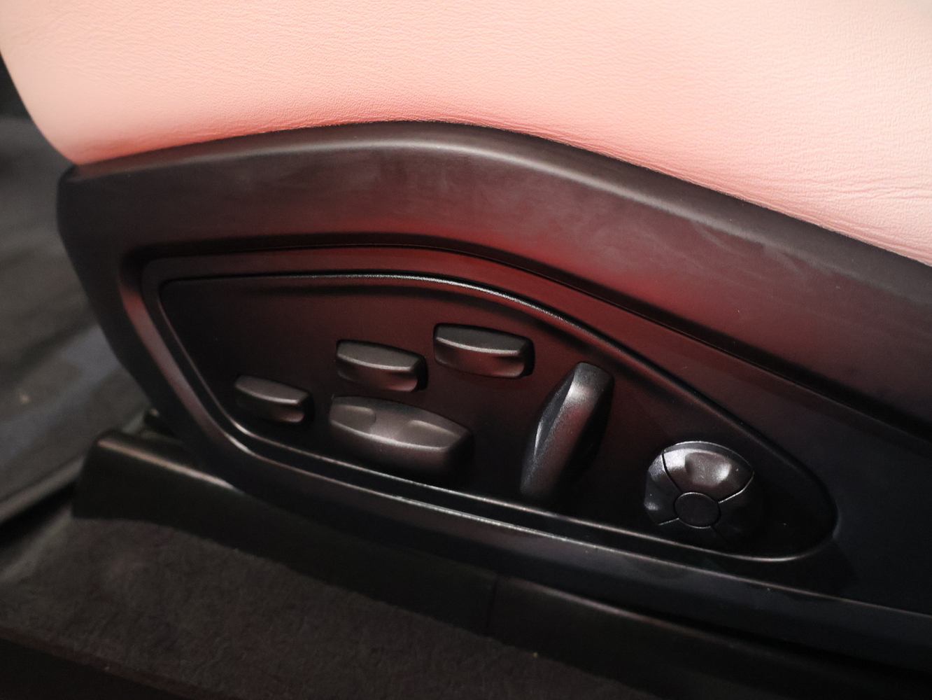 Porsche Taycan vaihtoauto