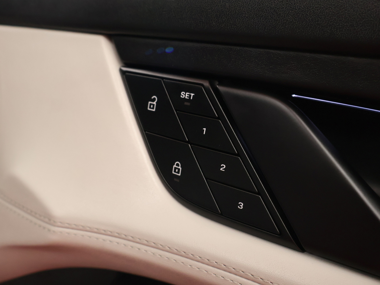 Porsche Taycan vaihtoauto
