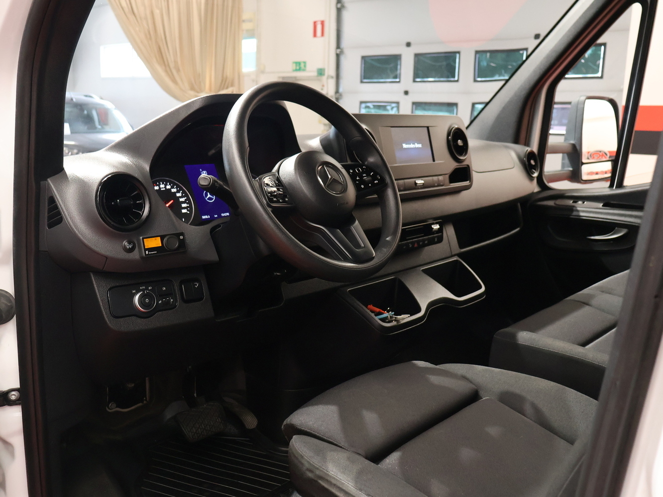 Mercedes-Benz Sprinter vaihtoauto