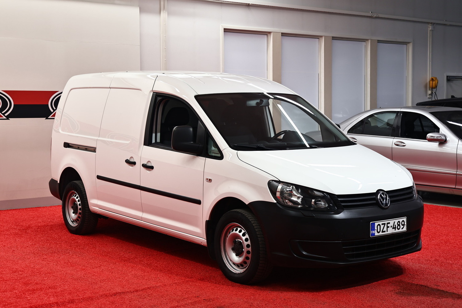 Volkswagen Caddy Maxi vaihtoauto