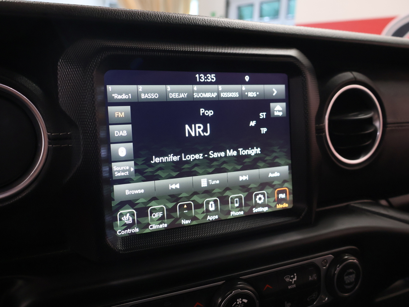 Jeep Wrangler vaihtoauto