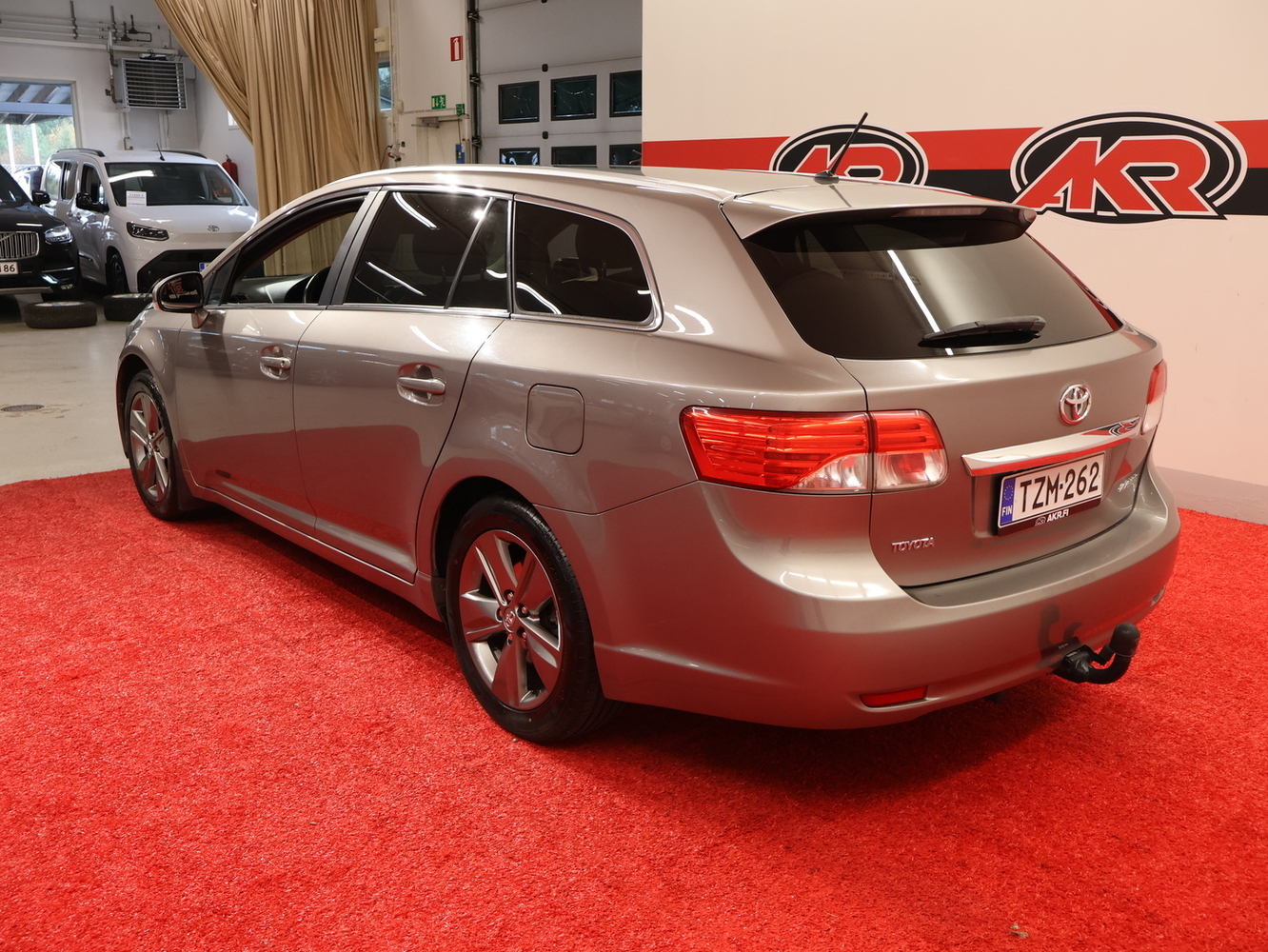 Toyota Avensis vaihtoauto