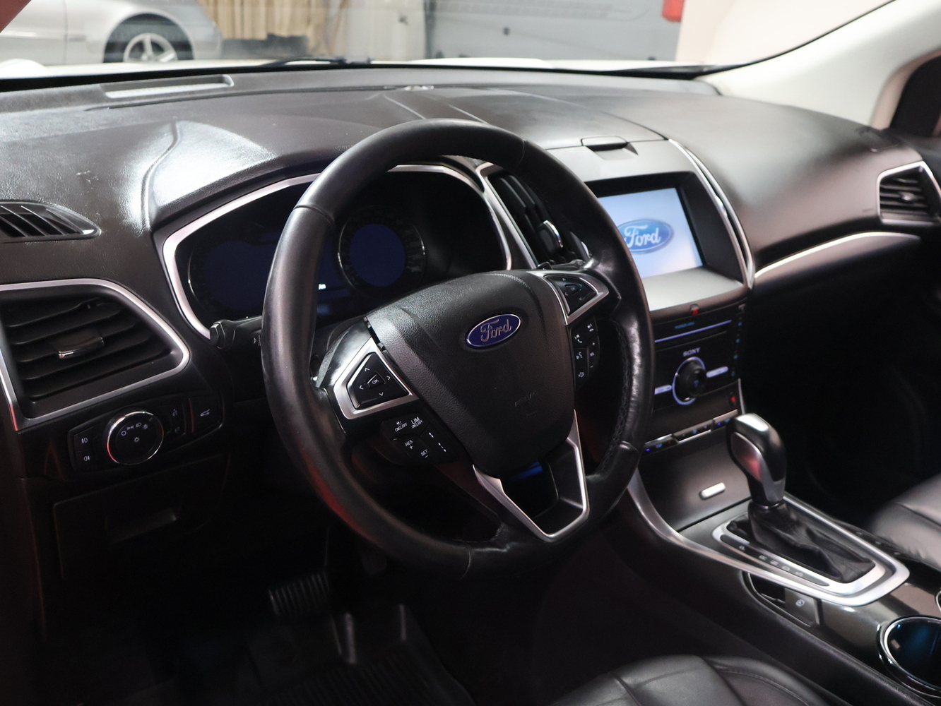 Ford Edge vaihtoauto