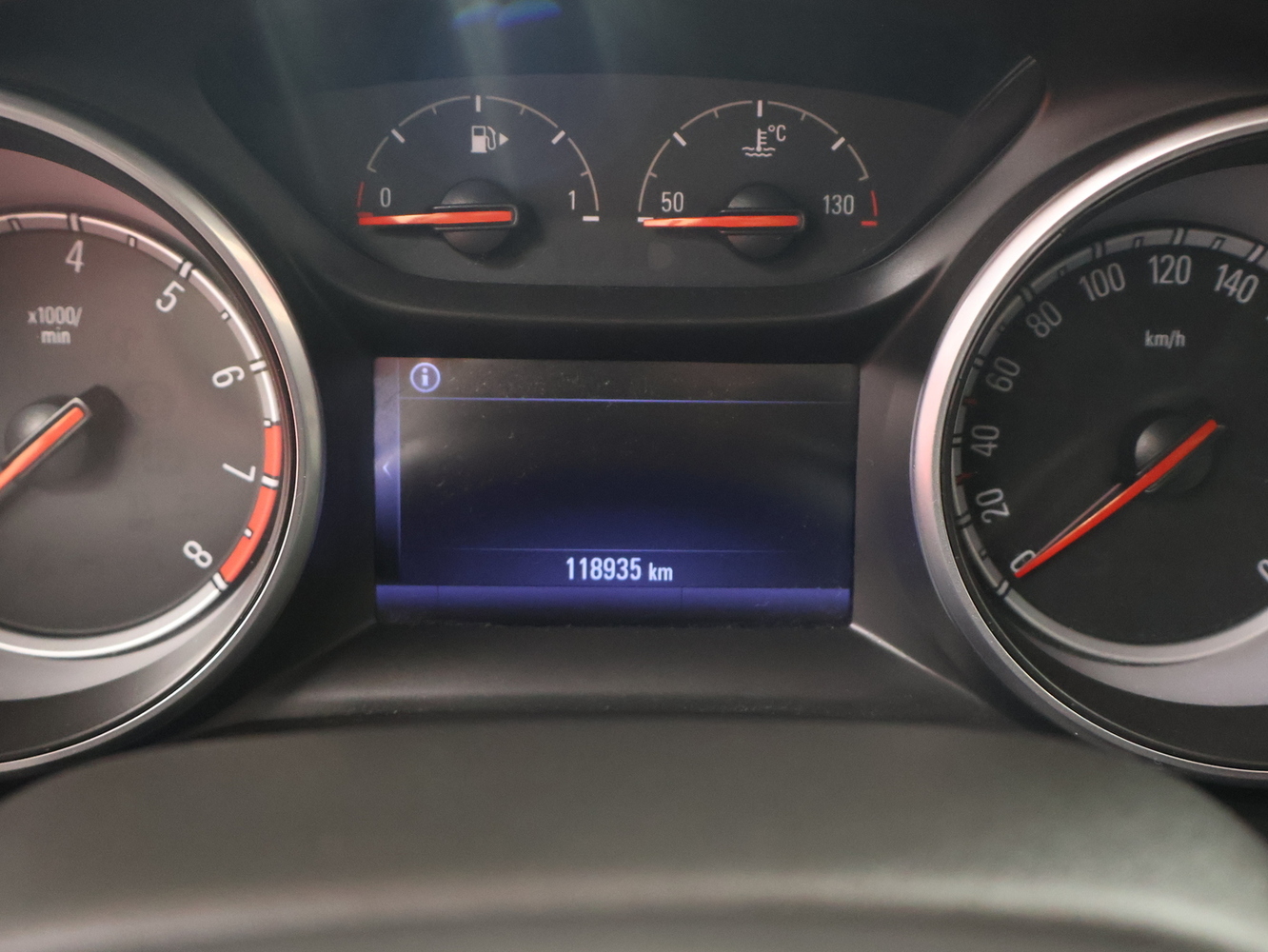 Opel Insignia vaihtoauto