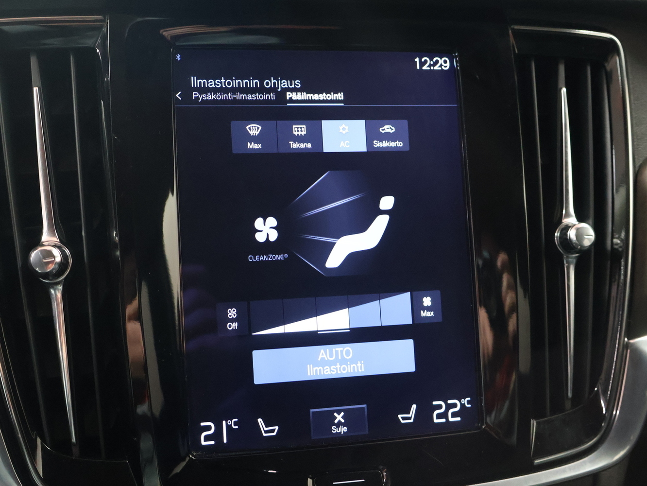 Volvo V90 Cross Country vaihtoauto