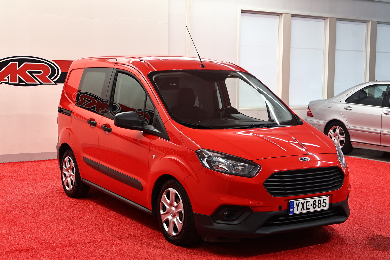 Ford Transit Courier vaihtoauto
