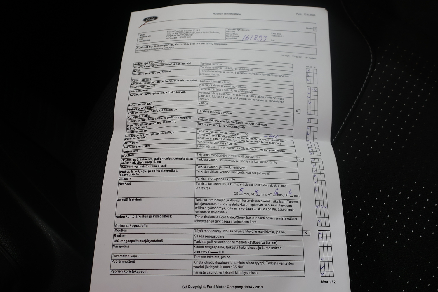 Ford Transit Courier vaihtoauto