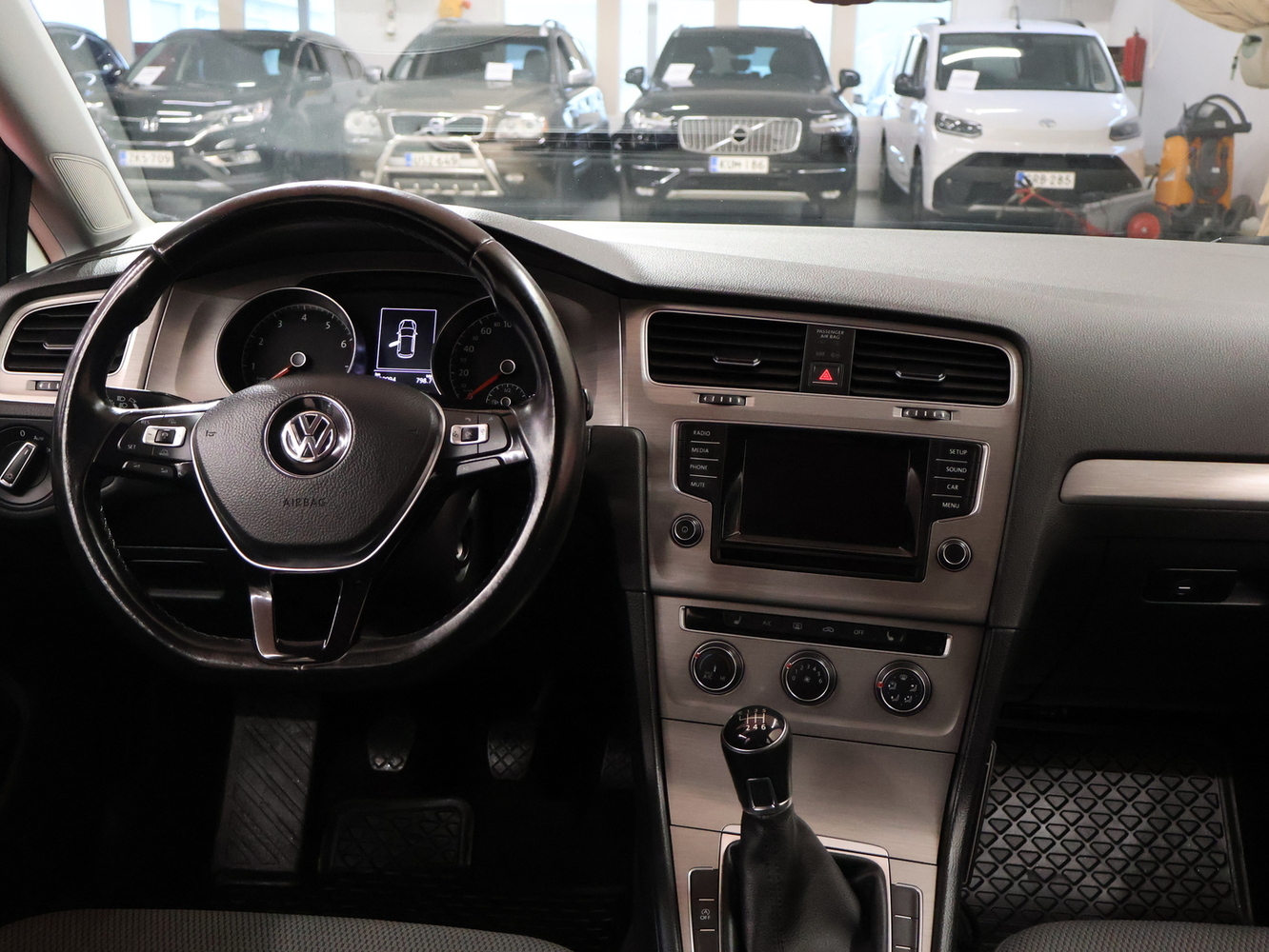 Volkswagen Golf vaihtoauto