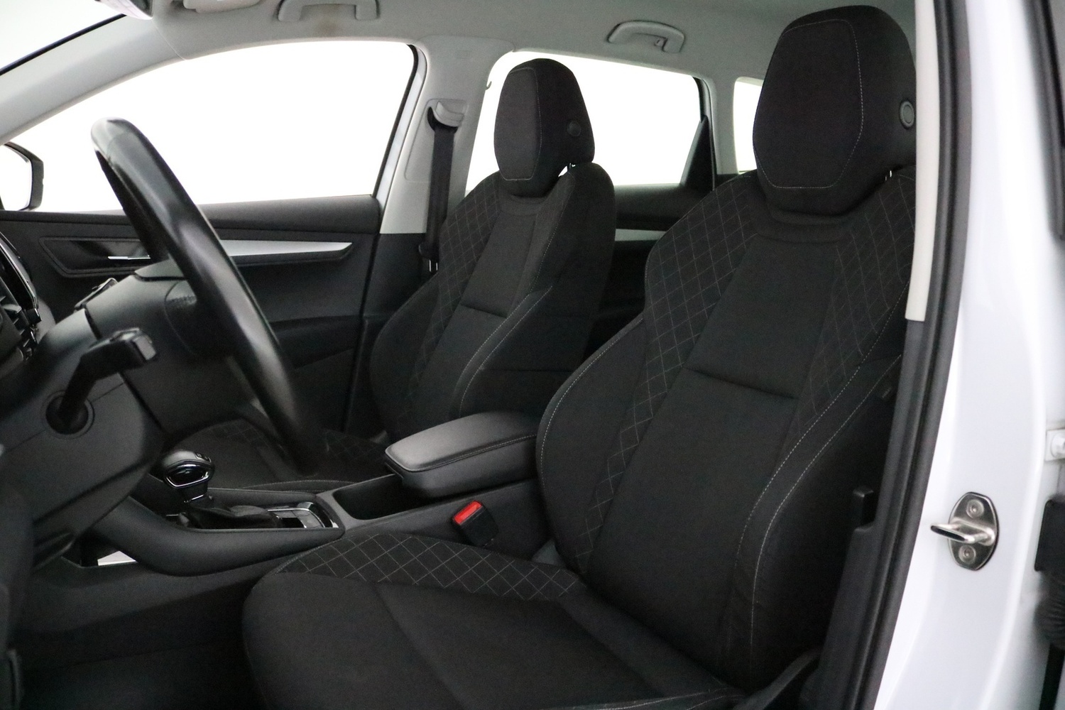 Skoda Karoq vaihtoauto