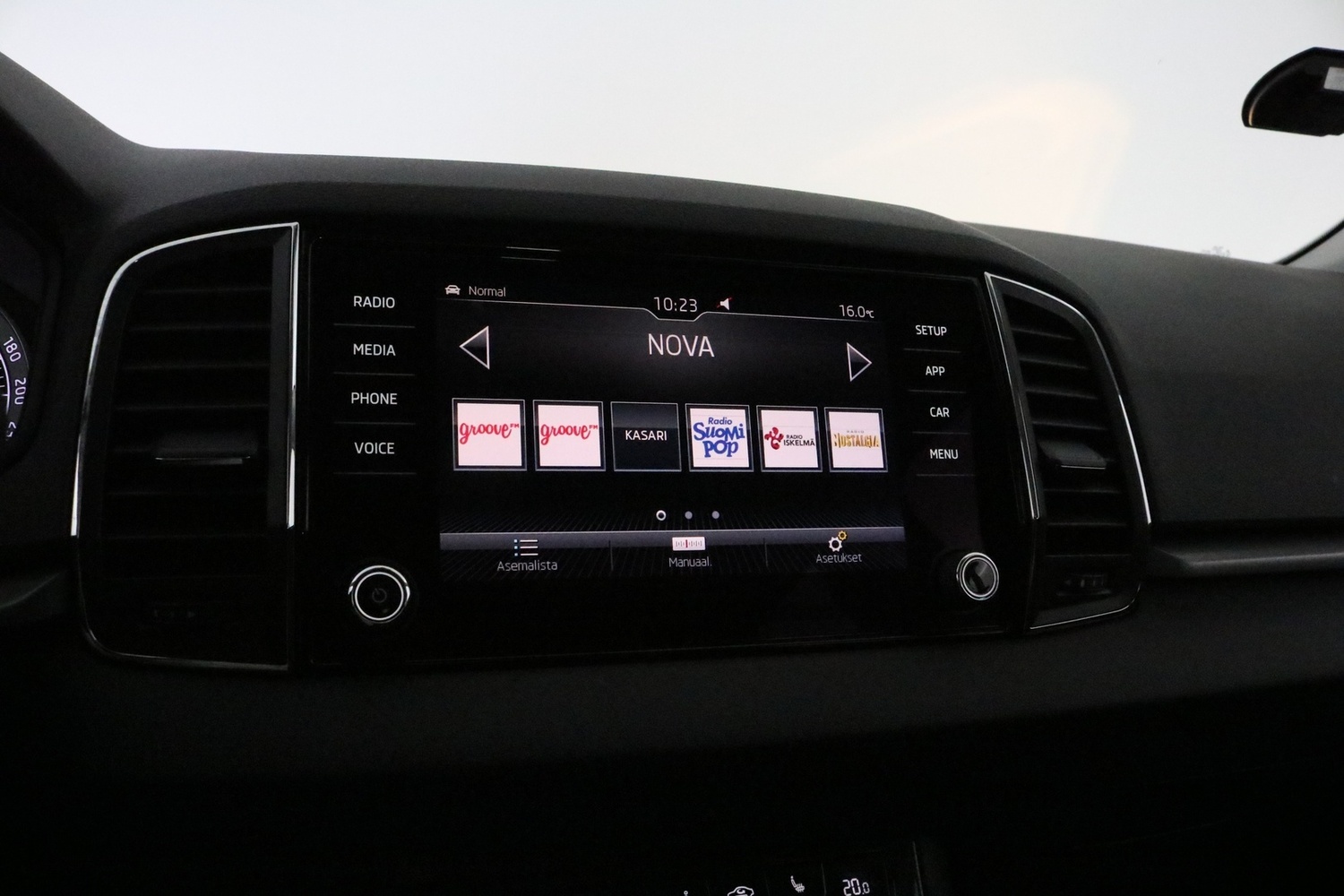 Skoda Karoq vaihtoauto
