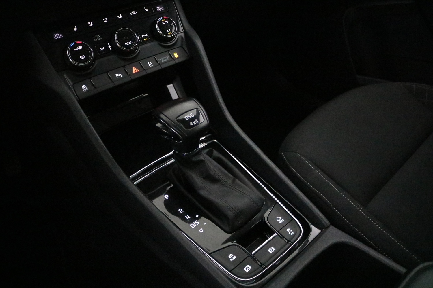 Skoda Karoq vaihtoauto