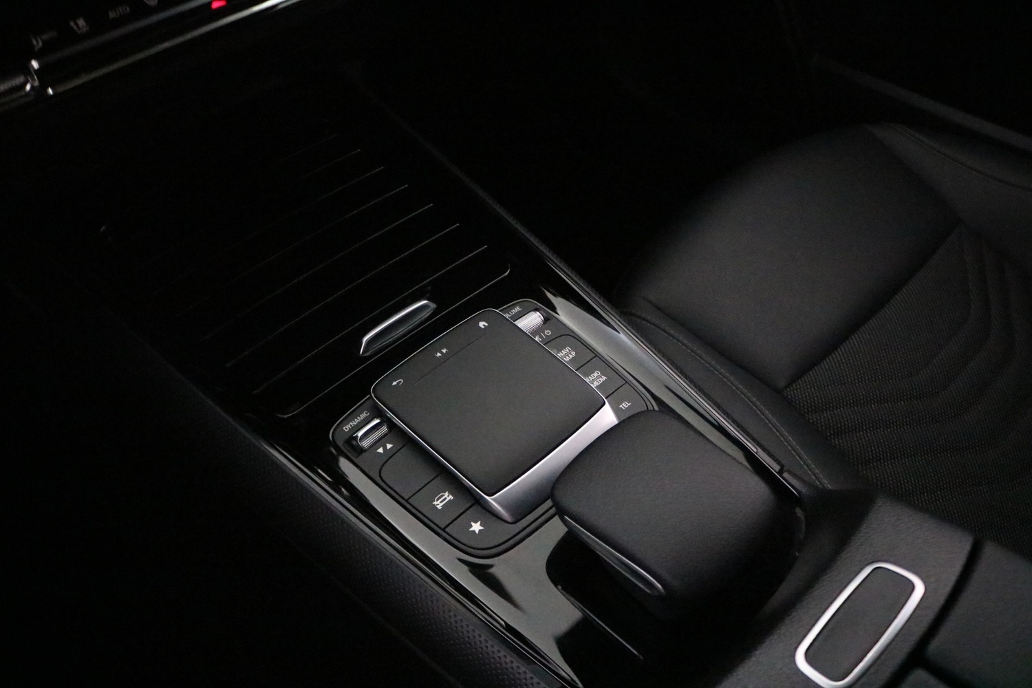 Mercedes-Benz GLA vaihtoauto