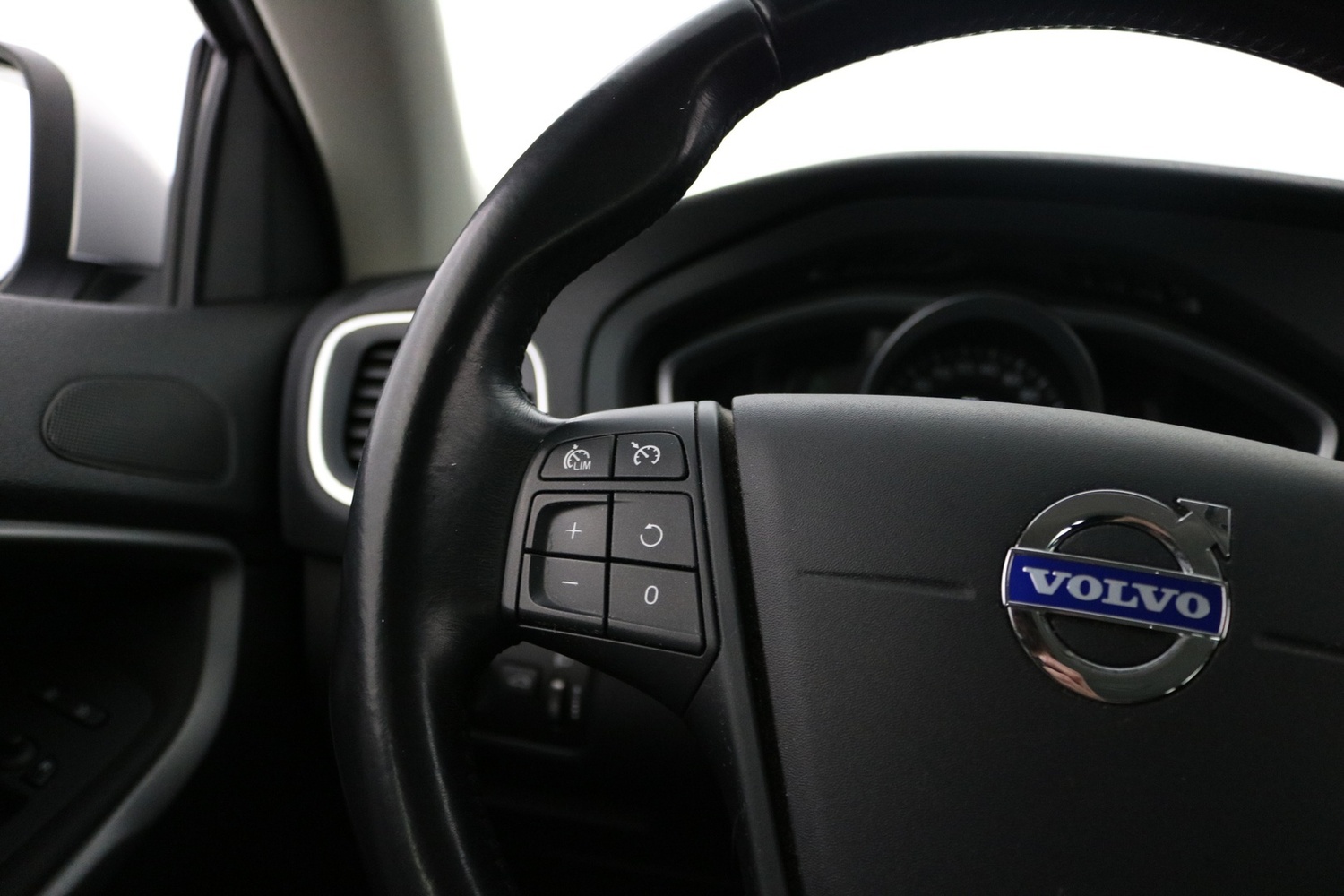 Volvo V40 vaihtoauto