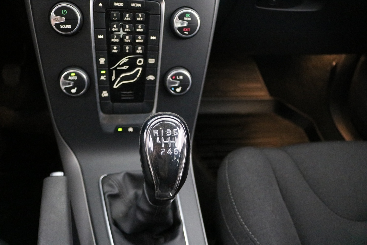 Volvo V40 vaihtoauto