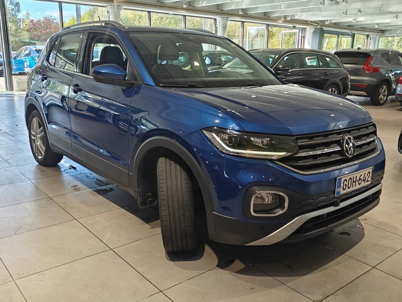 Volkswagen T-Cross vaihtoauto