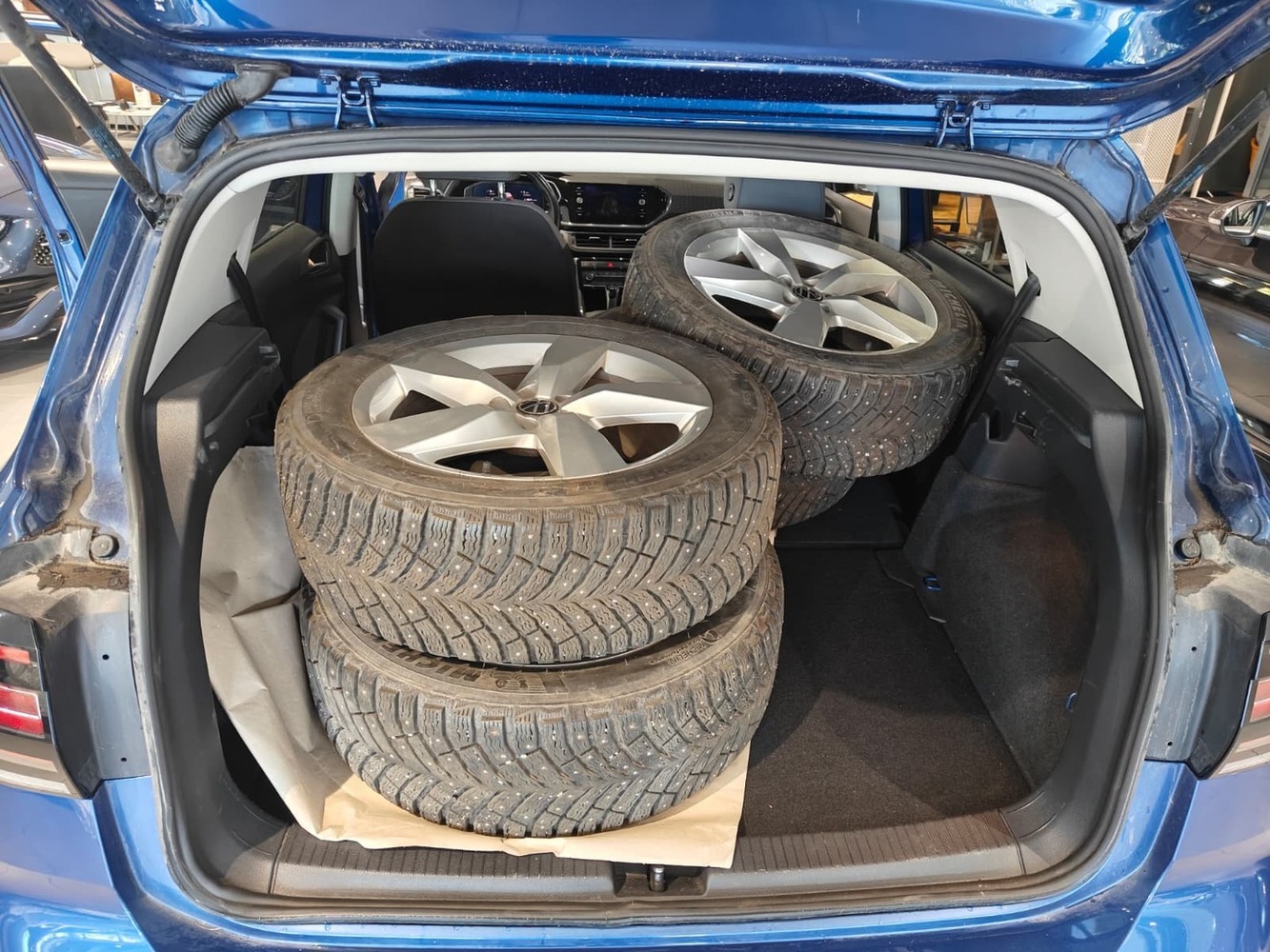 Volkswagen T-Cross vaihtoauto