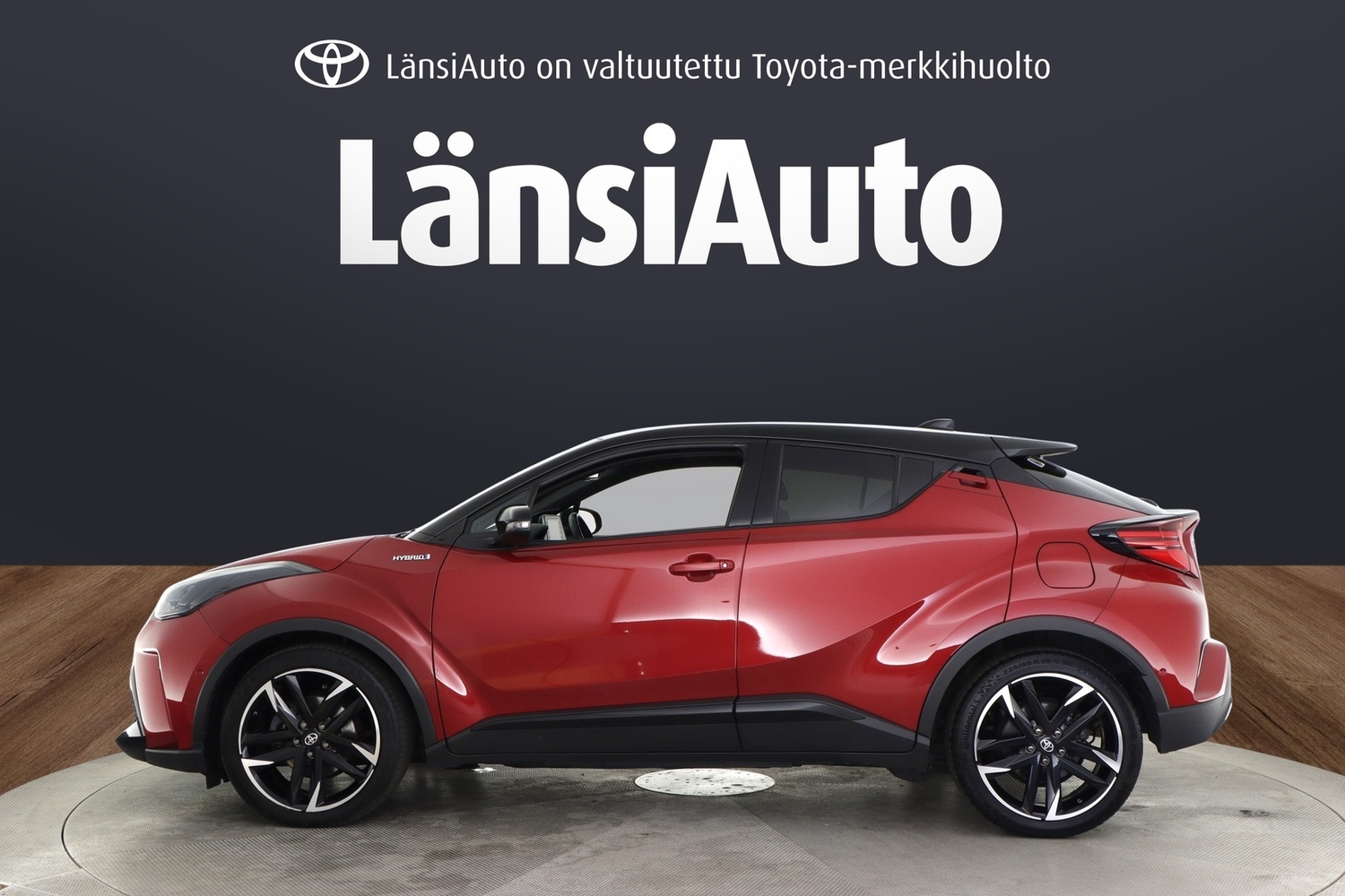 Toyota C-HR vaihtoauto