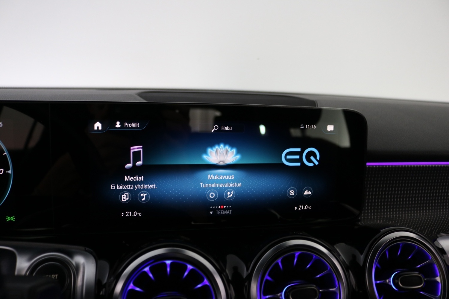 Mercedes-Benz EQB vaihtoauto