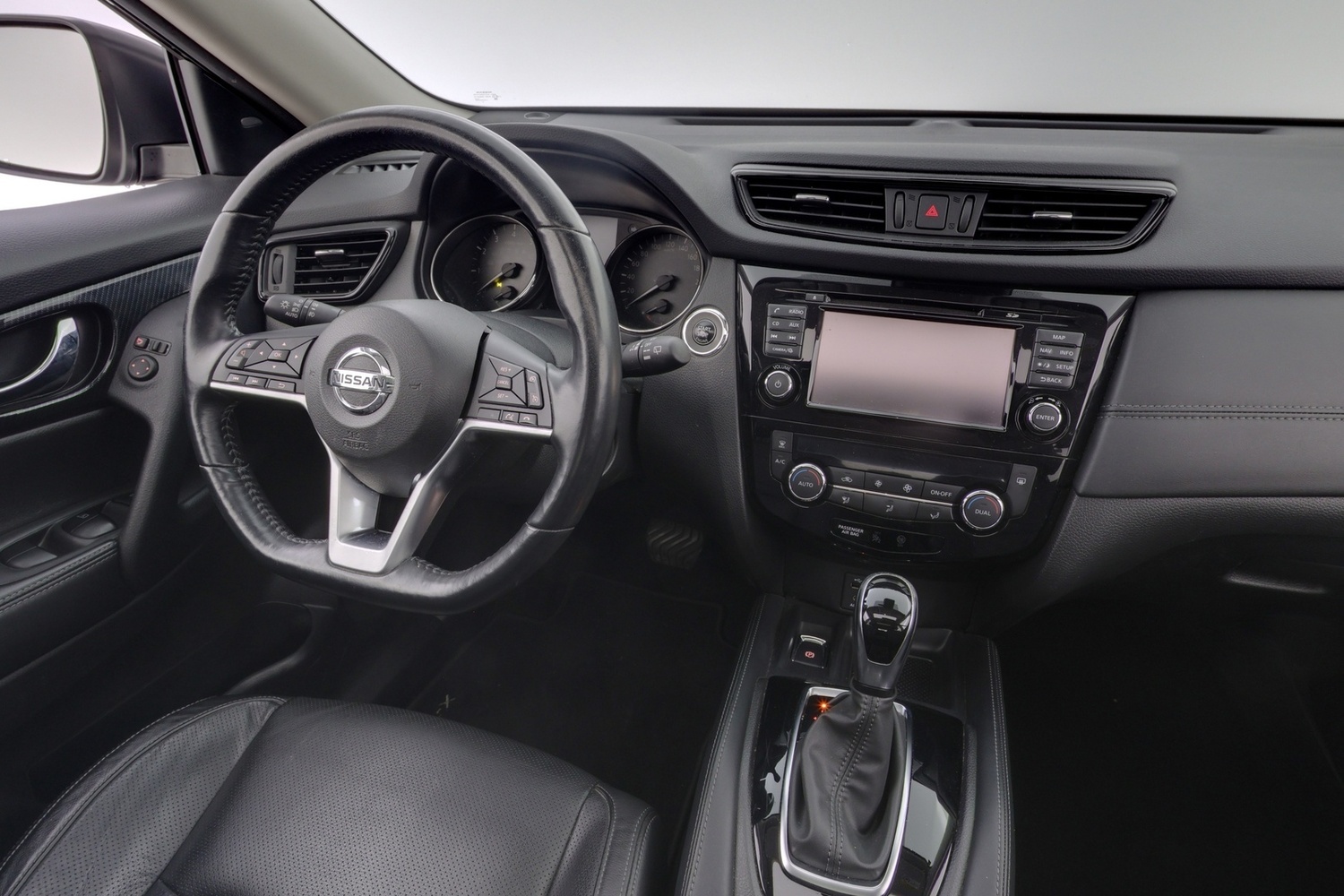 Nissan X-Trail vaihtoauto