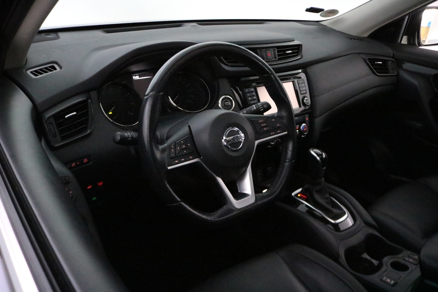 Nissan X-Trail vaihtoauto