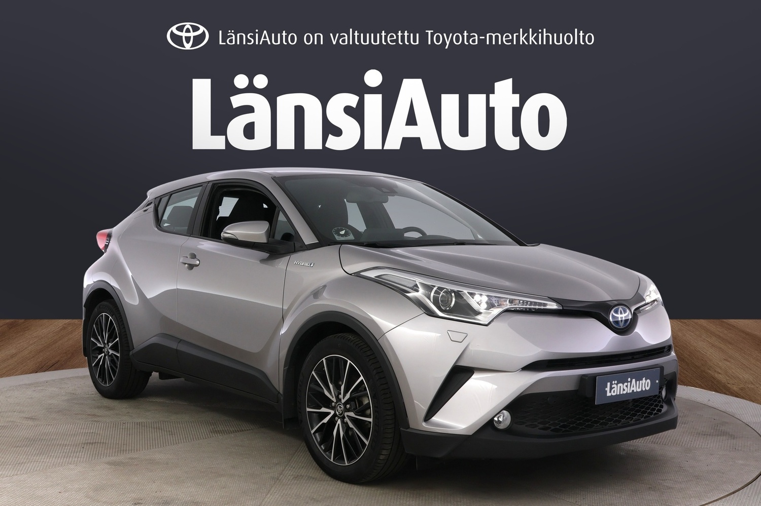 Toyota C-HR vaihtoauto