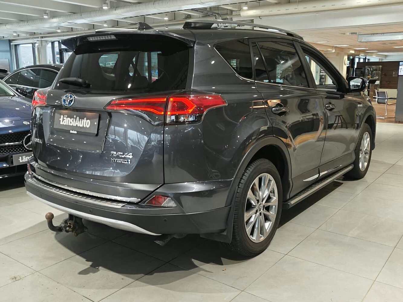 Toyota RAV4 vaihtoauto