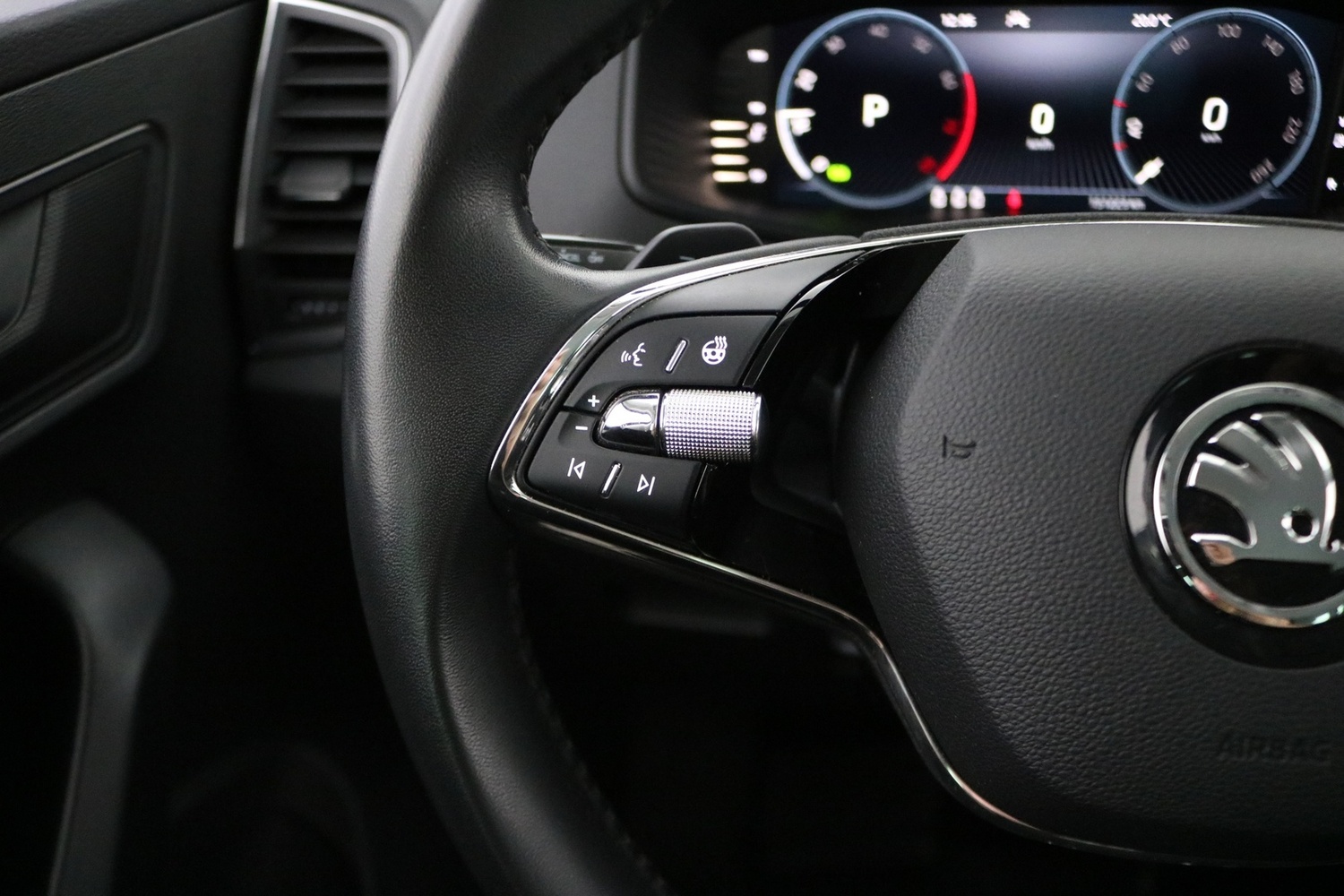 Skoda Karoq vaihtoauto