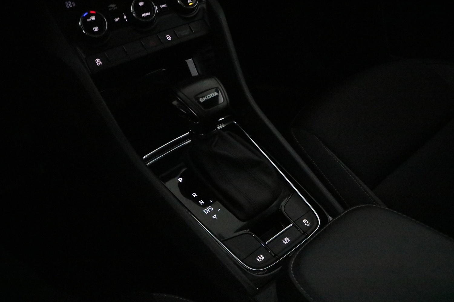 Skoda Karoq vaihtoauto