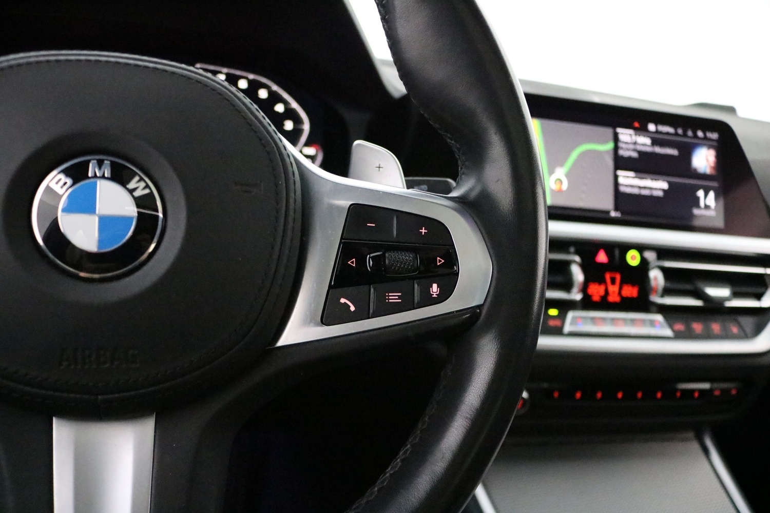 BMW 330 vaihtoauto