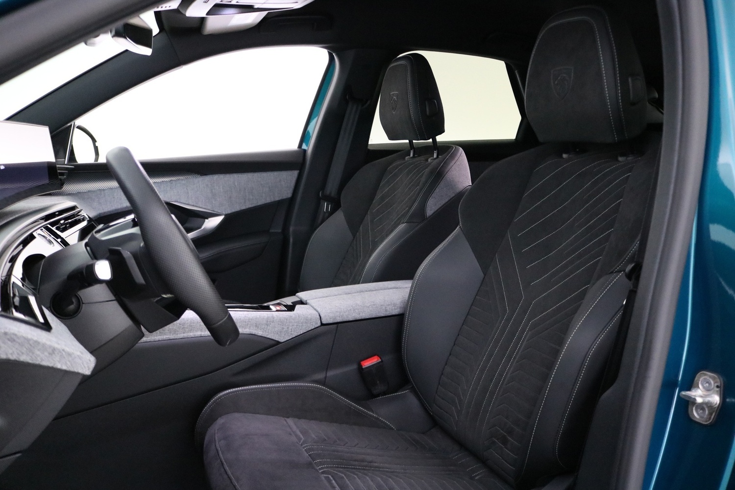 Peugeot E-3008 vaihtoauto