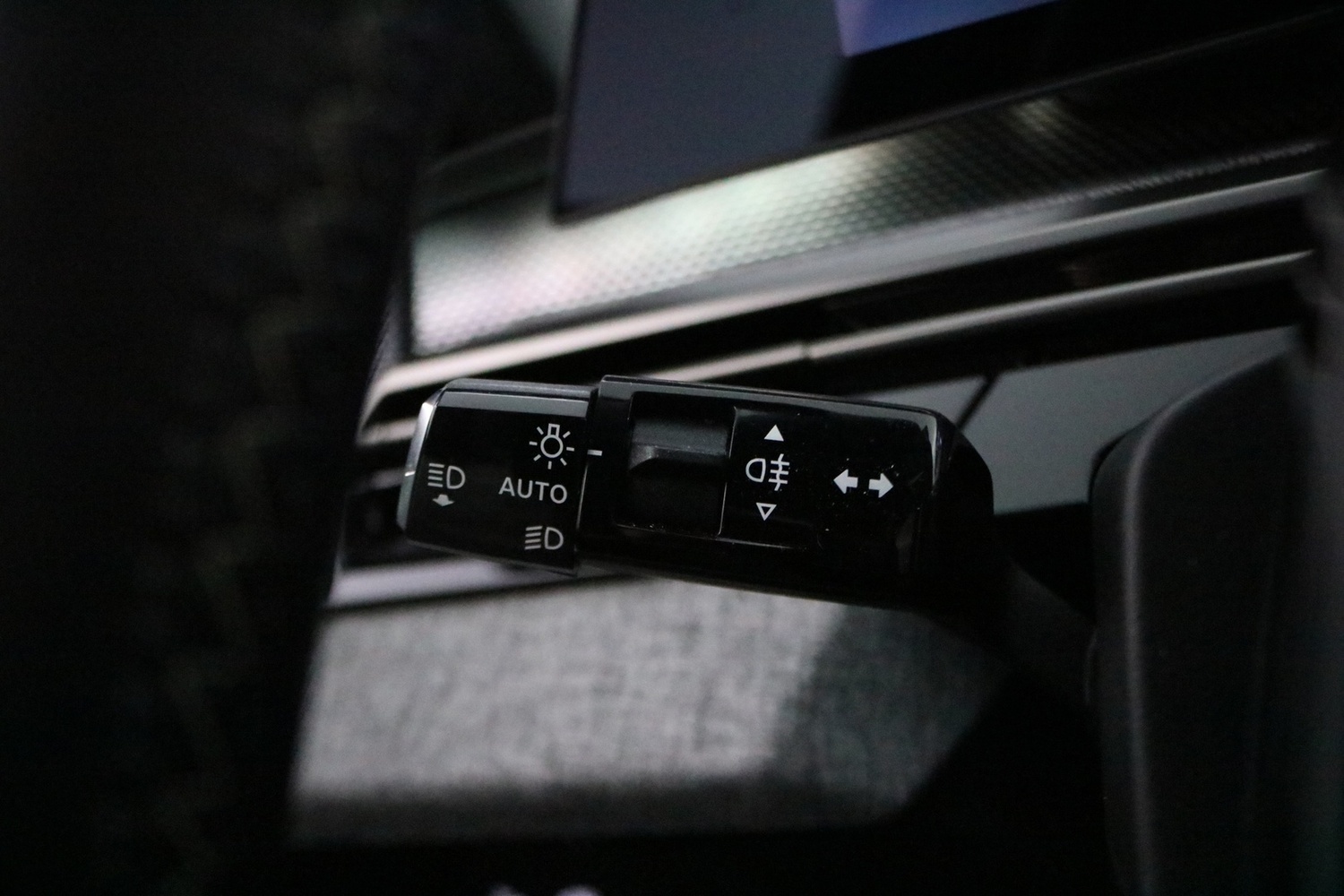 Peugeot E-3008 vaihtoauto