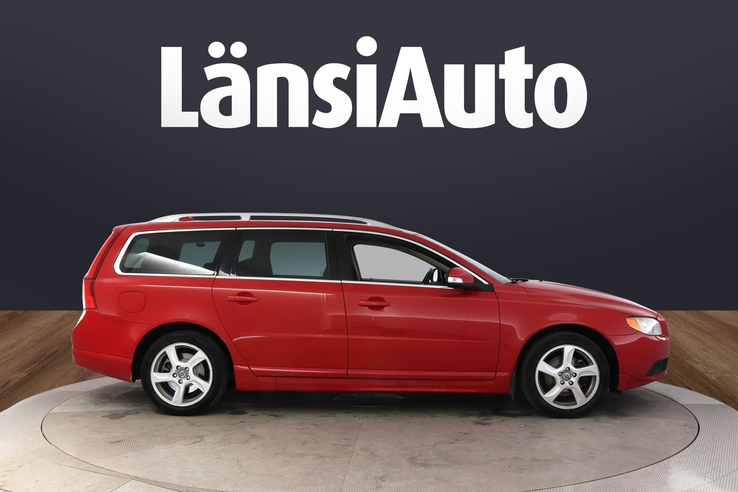 Volvo V70 vaihtoauto