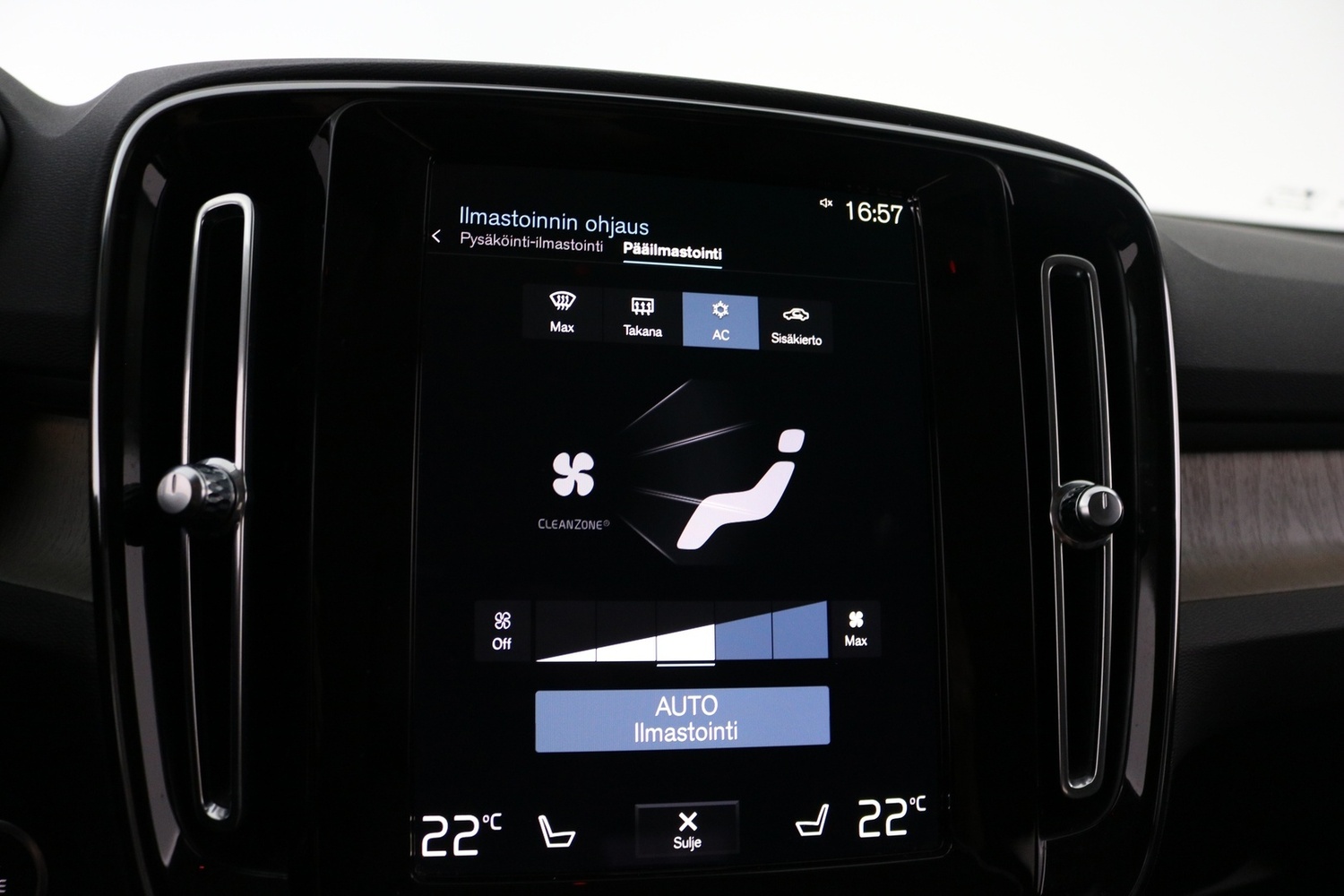 Volvo XC40 vaihtoauto