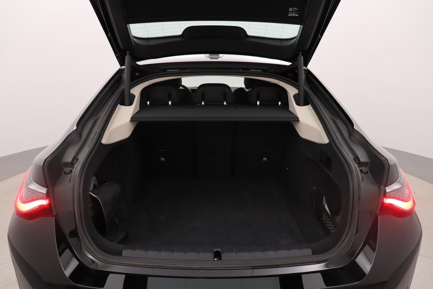 BMW i4 vaihtoauto