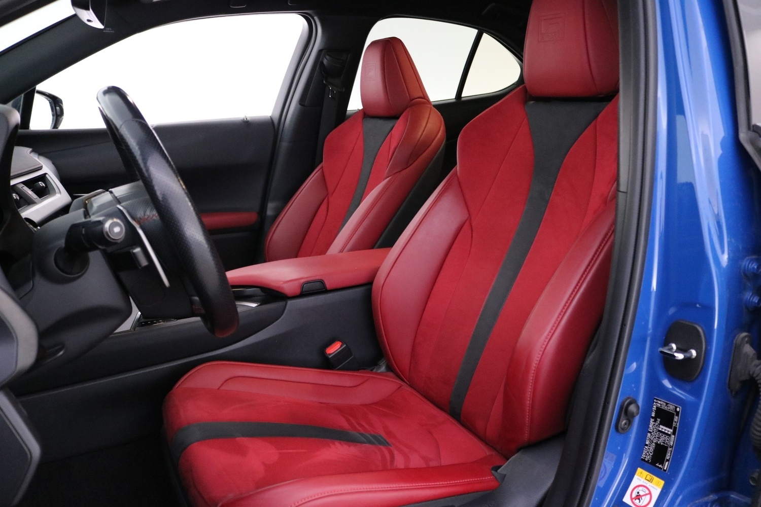 Lexus UX vaihtoauto