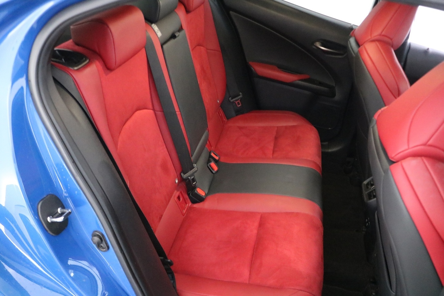 Lexus UX vaihtoauto