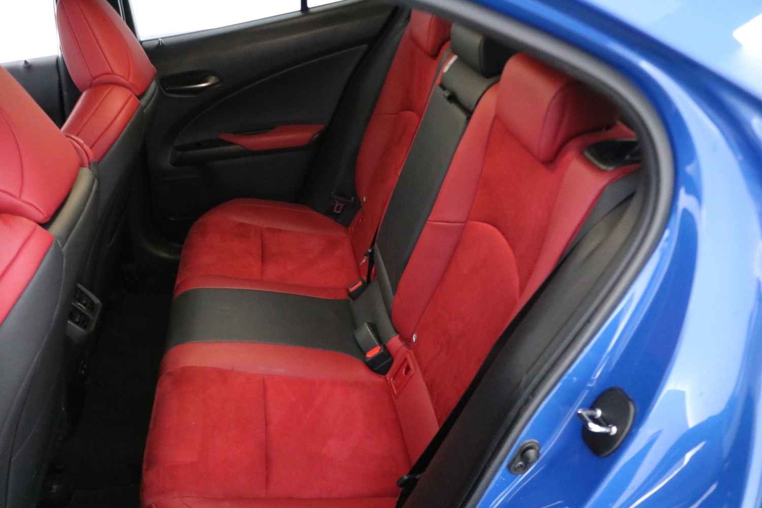 Lexus UX vaihtoauto