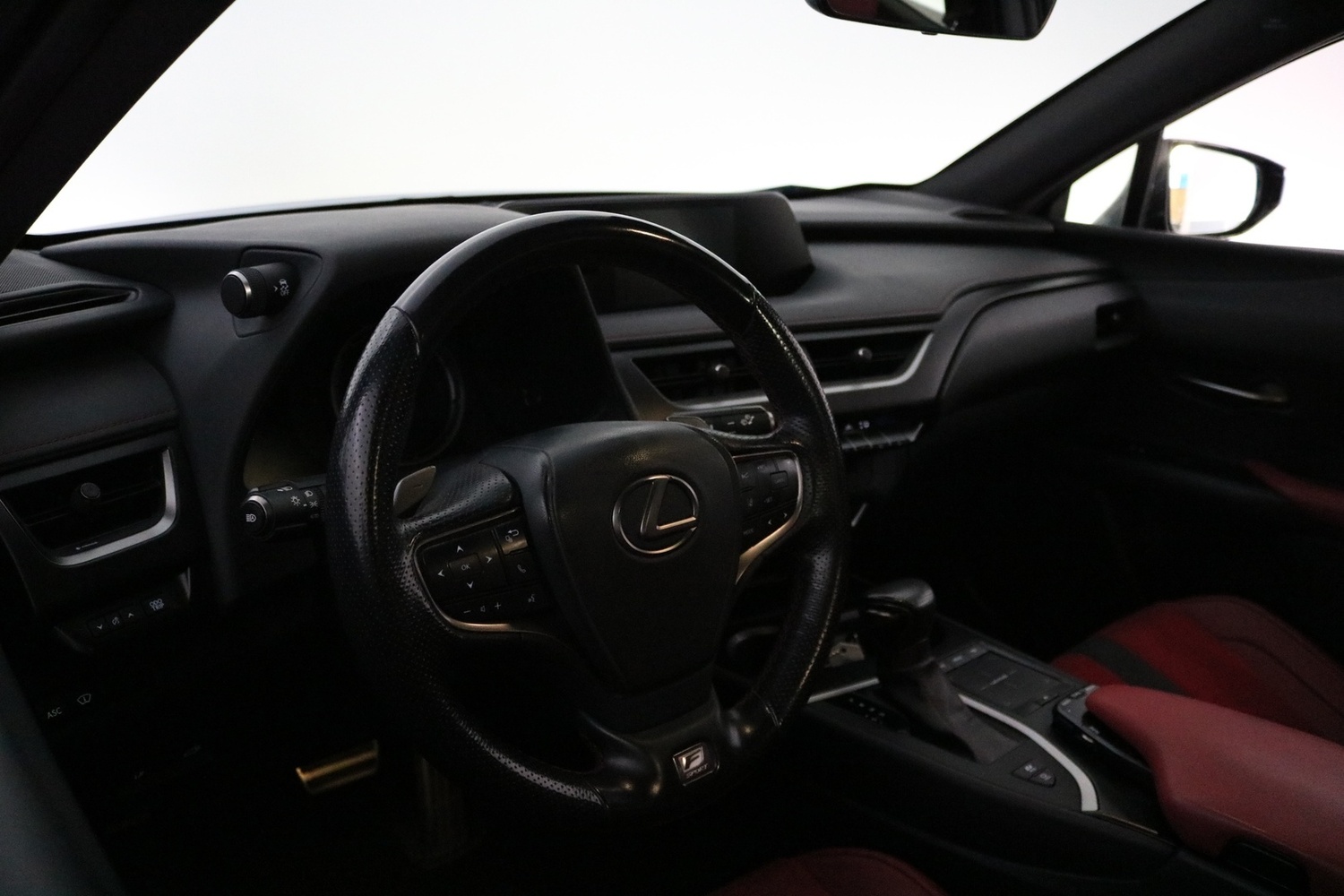 Lexus UX vaihtoauto