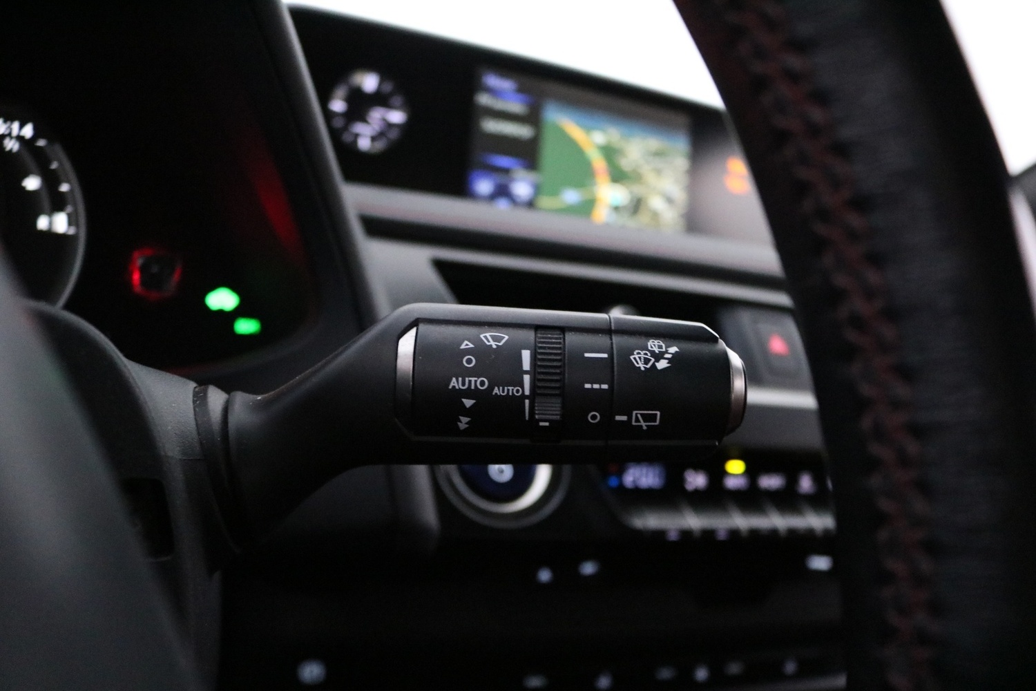 Lexus UX vaihtoauto