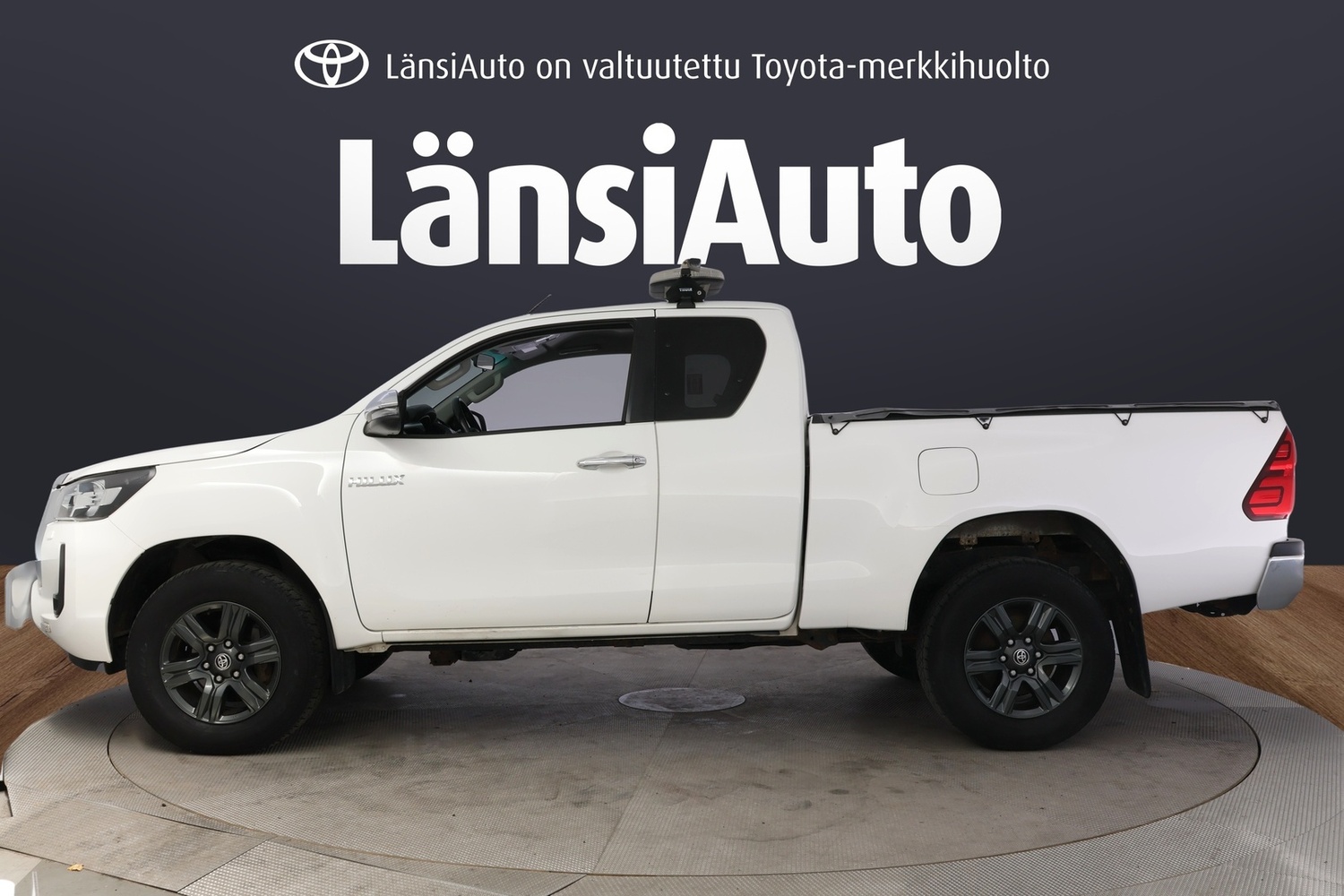 Toyota Hilux vaihtoauto